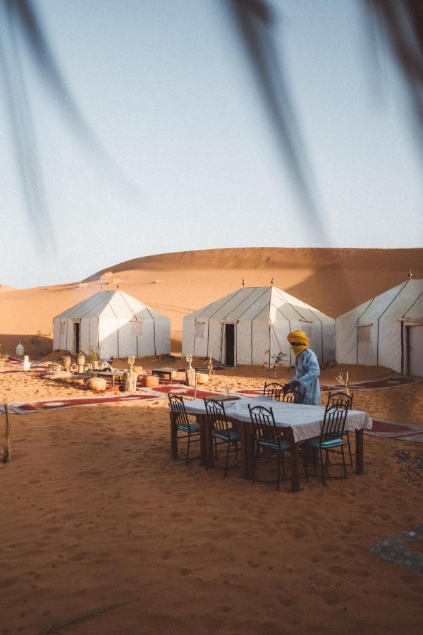 Luxury Maktoub Hotell Merzouga Exteriör bild