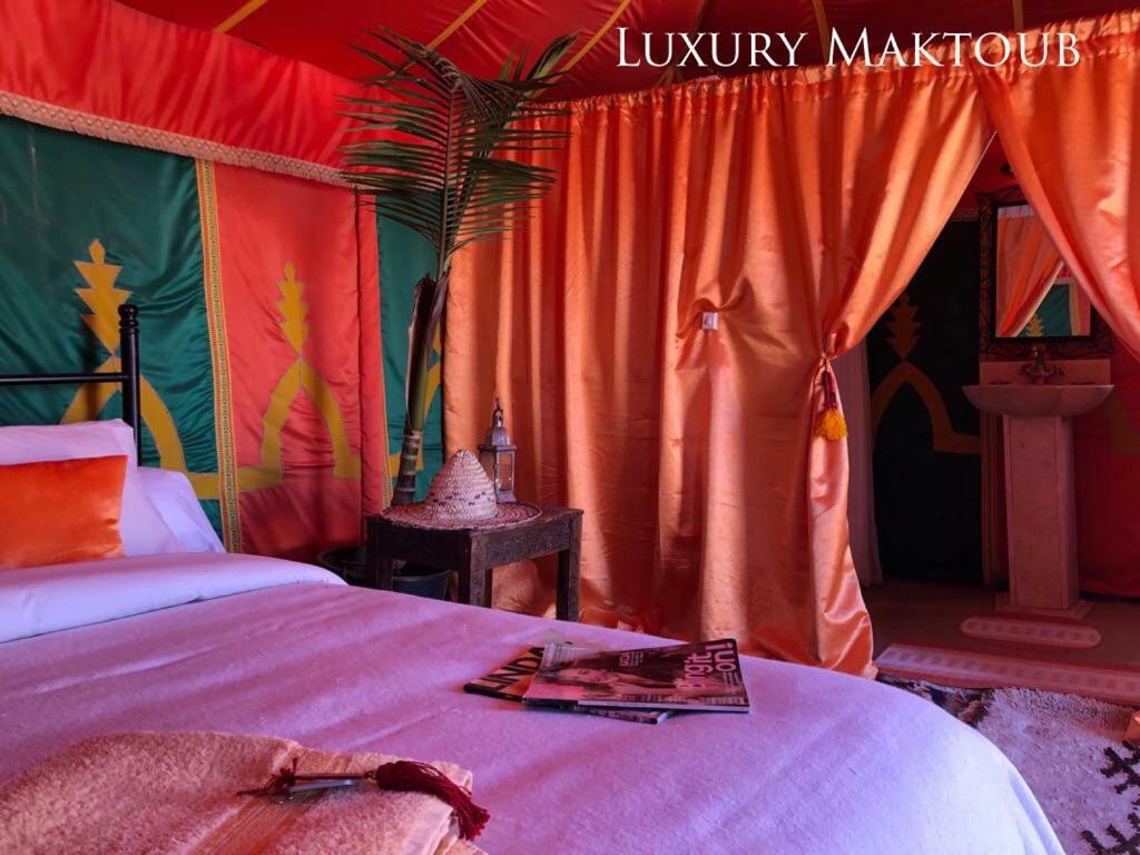 Luxury Maktoub Hotell Merzouga Exteriör bild
